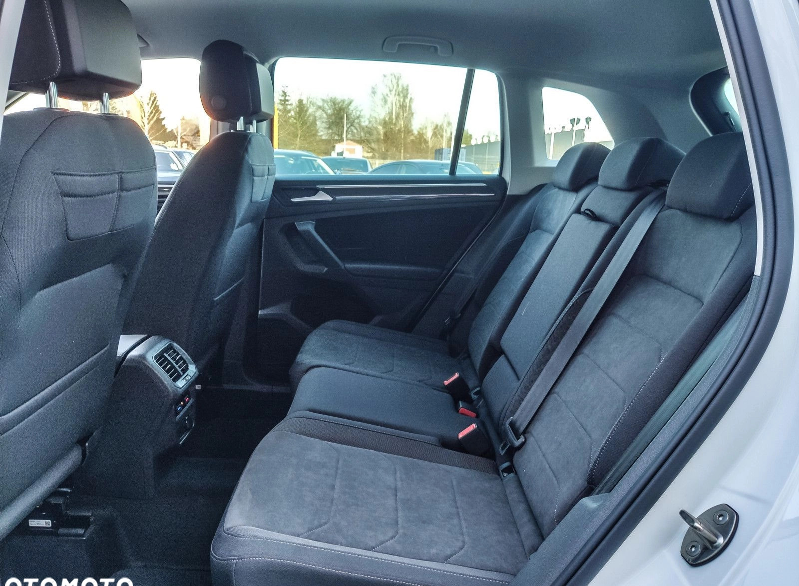 Volkswagen Tiguan cena 161700 przebieg: 1, rok produkcji 2024 z Poddębice małe 92